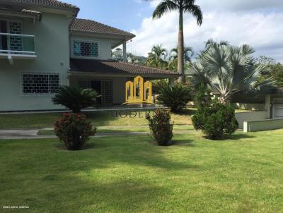 Casa para Venda, em Duque de Caxias, bairro Parque A Equitativa, 4 dormit�rios, 4 banheiros, 1 su�te, 4 vagas