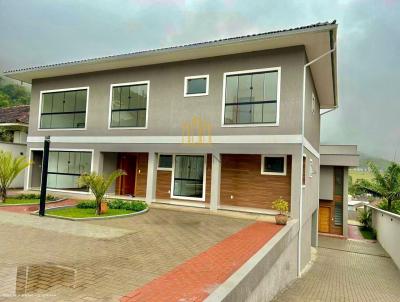 Casa para Venda, em Teresópolis, bairro Alto, 3 dormitórios, 3 banheiros, 2 suítes, 2 vagas