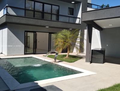 Casa para Venda, em Duque de Caxias, bairro Parque A Equitativa, 3 dormit�rios, 5 banheiros, 3 su�tes, 2 vagas