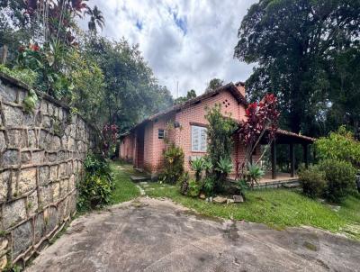 Casa para Venda, em Teres�polis, bairro Granja Guarani, 4 dormit�rios, 4 banheiros, 2 su�tes, 2 vagas