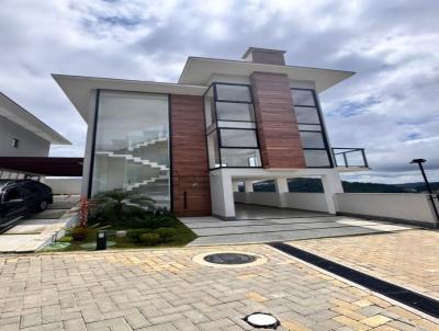 Casa em Condom�nio para Venda, em Teres�polis, bairro Tijuca, 5 dormit�rios, 4 banheiros, 2 su�tes, 3 vagas